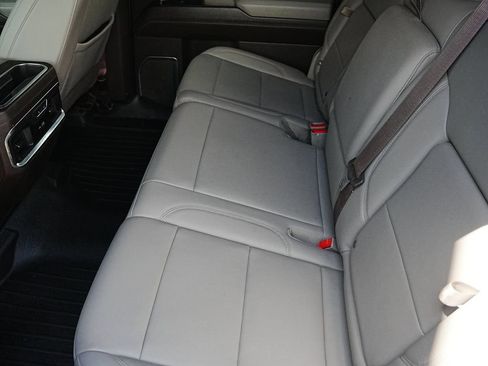 Used 2023 GMC Sierra 1500 SLT w/ SLT Premium Plus Package AWD/4WD image 20