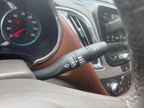 Used 2018 Chevrolet Malibu Premier w/ Premier Sun and Wheel Package image 36