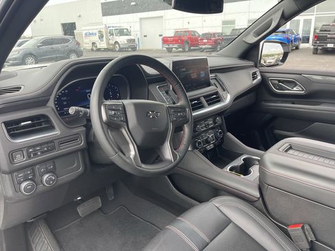 Used 2023 Chevrolet Suburban RST w/ Luxury Package AWD/4WD image 10