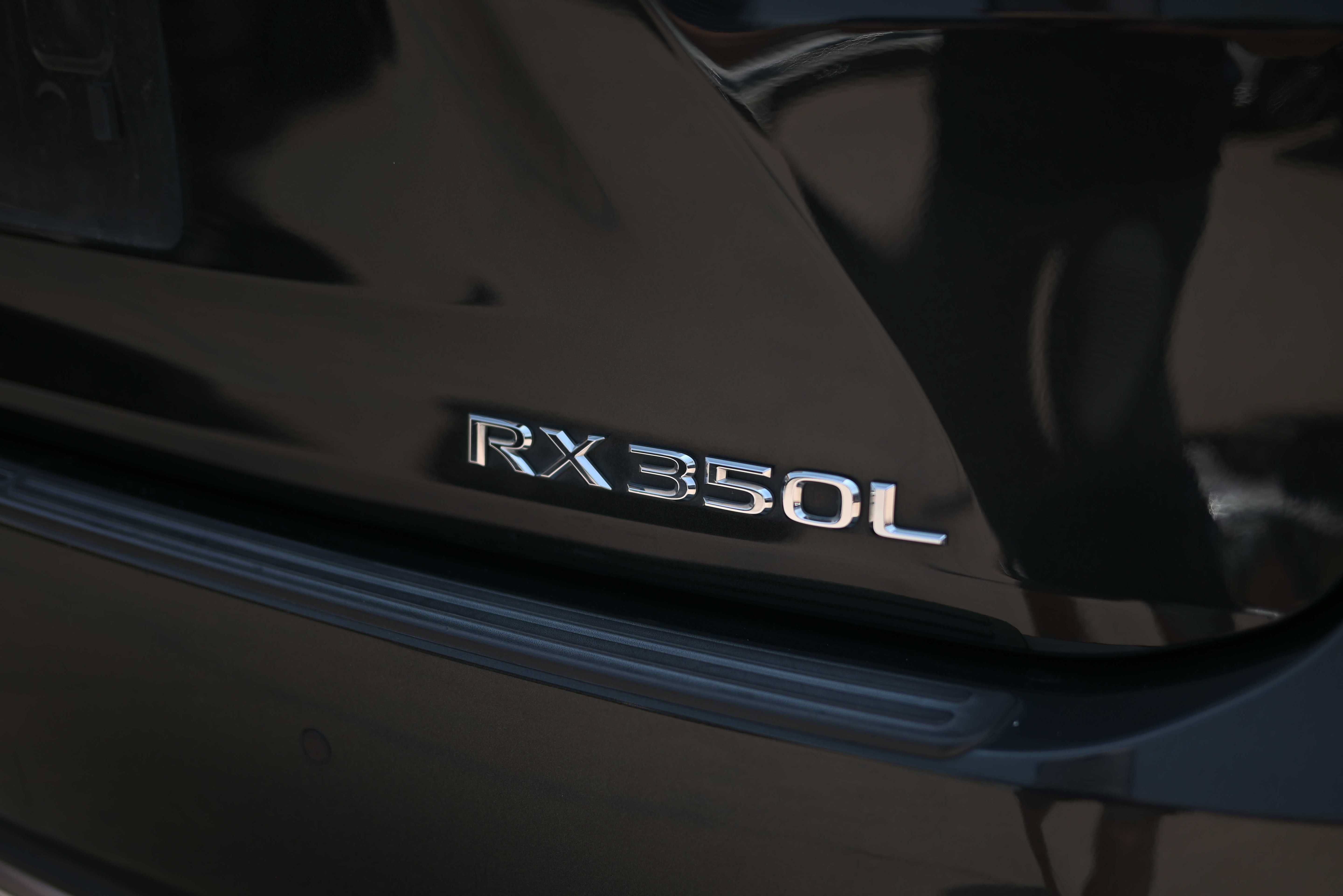Used 2019 Lexus RX 350L AWD image 9