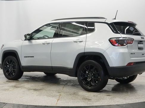 New 2026 Jeep Compass Latitude image 4