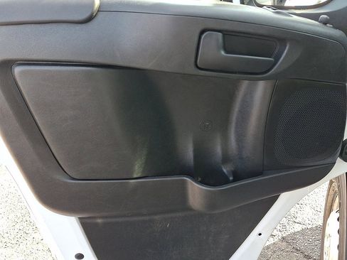 Used 2026 RAM ProMaster 2500 w/ Convenience Group FWD image 16