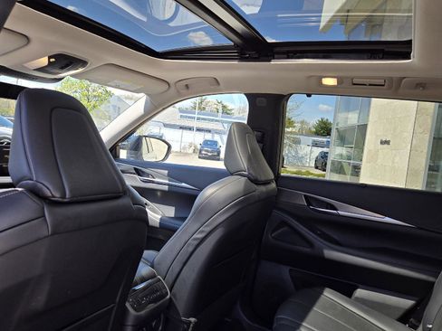 Certified 2023 INFINITI QX60 Luxe w/ Cargo Package AWD/4WD image 12