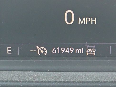 Used 2021 Chevrolet Tahoe LT w/ LT Signature Package image 10