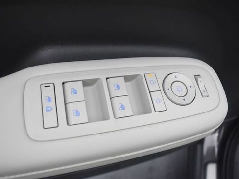 Used 2025 Hyundai Santa Fe Calligraphy w/ Tow & Go Package image 9