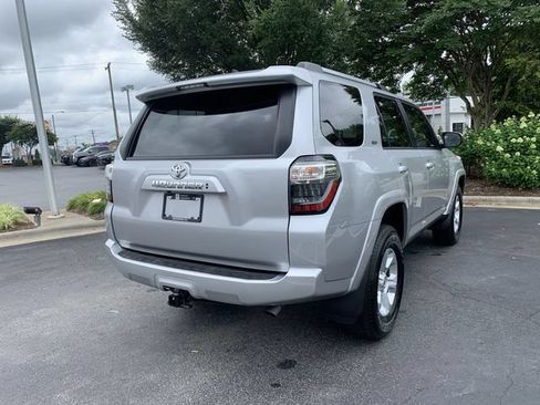 Certified 2022 Toyota 4Runner SR5 RWD image 8
