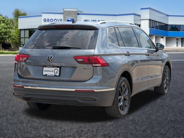 Used 2024 Volkswagen Tiguan SE AWD/4WD image 6