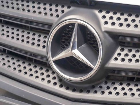 Used 2022 Mercedes-Benz Metris image 13