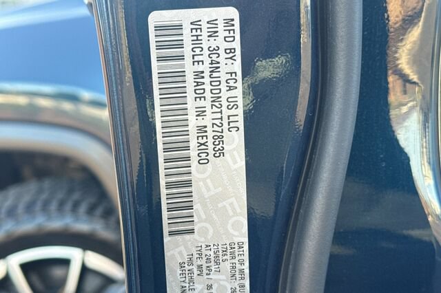 Used 2026 Jeep Compass Trailhawk w/ Trailer Tow Group AWD/4WD image 28