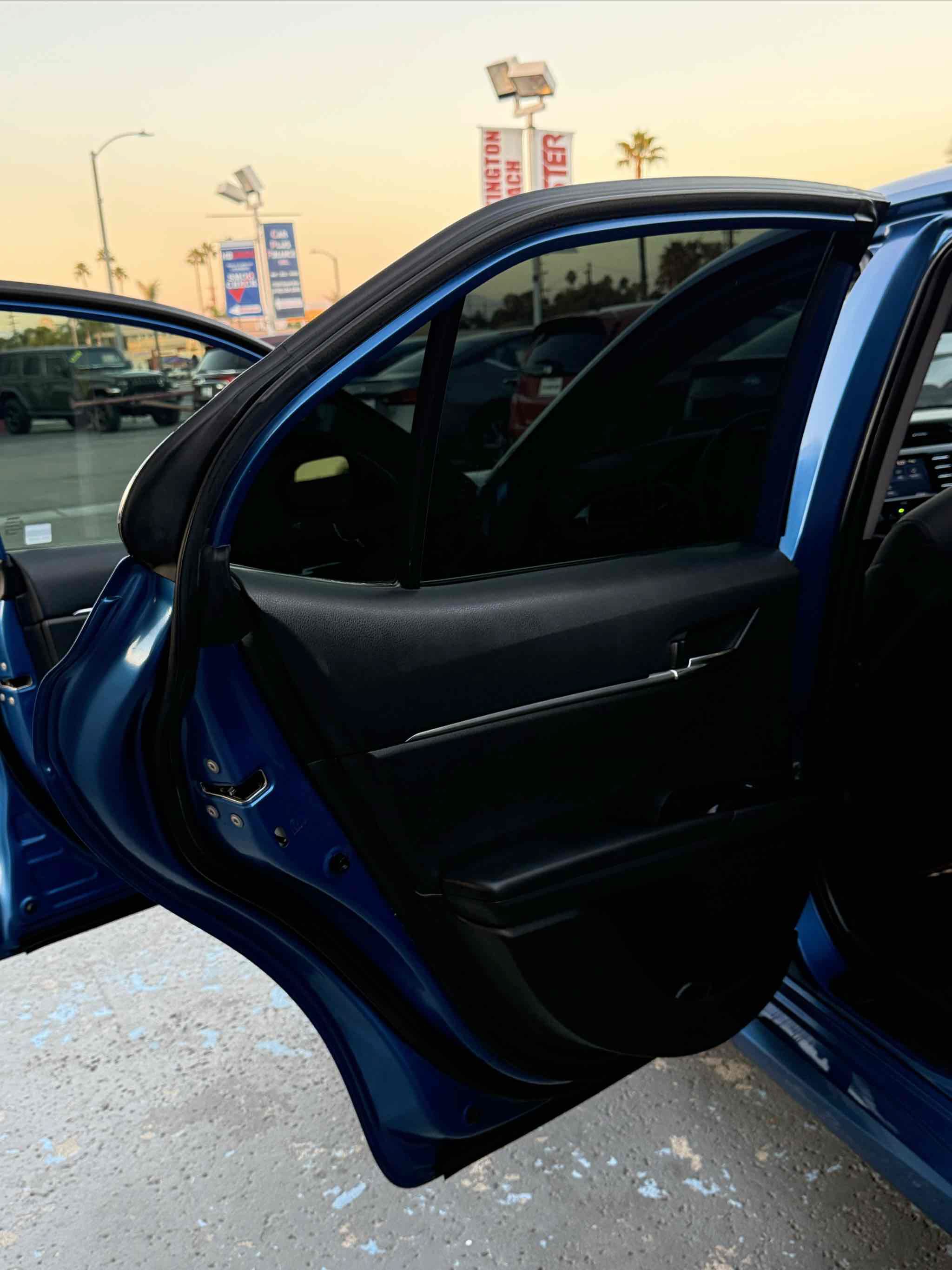 Used 2020 Toyota Camry LE w/ Carpet Mat Package FWD image 80