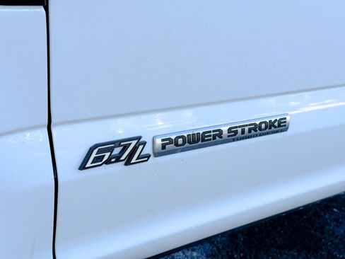 Used 2021 Ford F250 Lariat image 4