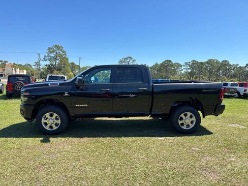 New 2026 RAM 2500 Big Horn AWD/4WD image 6