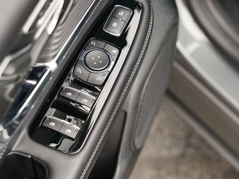 Used 2022 Lincoln Corsair Reserve image 16