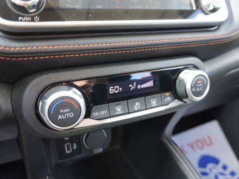 Used 2020 Nissan Kicks SR FWD image 17