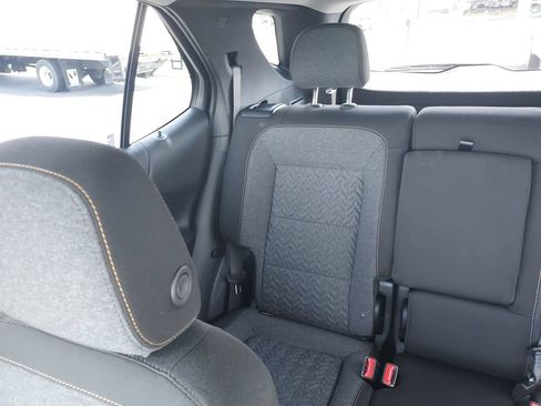 Used 2024 Chevrolet Equinox LT FWD image 12