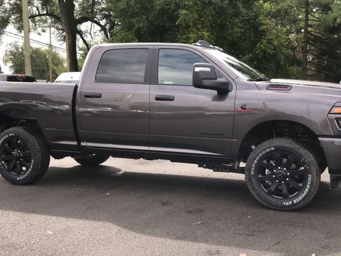 New 2026 RAM 2500 Big Horn image 9