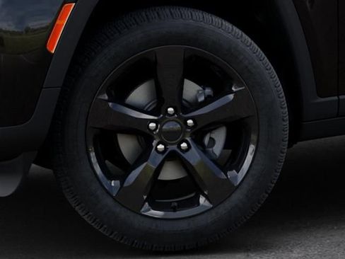 New 2026 Jeep Grand Cherokee Limited w/ Limited Altitude Package image 8