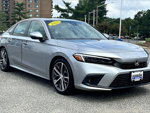 Used 2023 Honda Civic Touring image 11