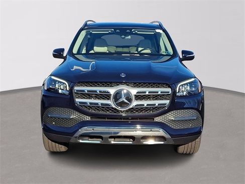 Used 2022 Mercedes-Benz GLS 450 4MATIC image 2
