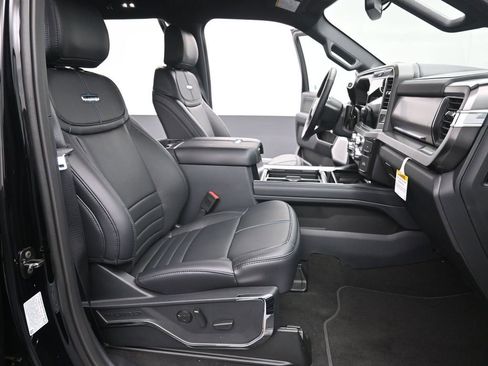 New 2026 Ford F350 Platinum w/ FX4 Off-Road Package image 24