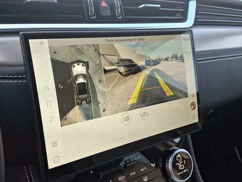 New 2026 Jaguar F-PACE R-Dynamic S image 17