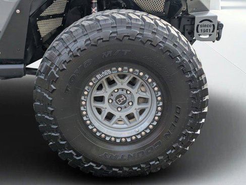 Certified 2021 Jeep Gladiator Sport image 9