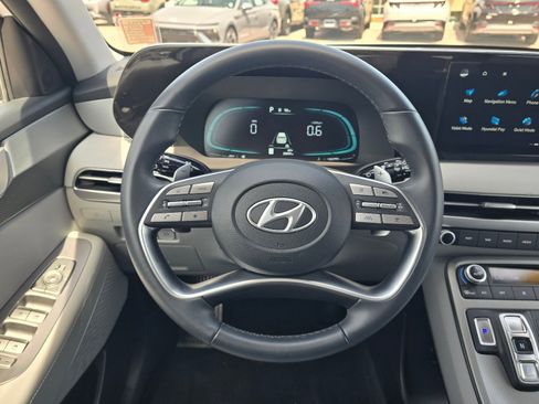 Used 2025 Hyundai Palisade SEL FWD image 15