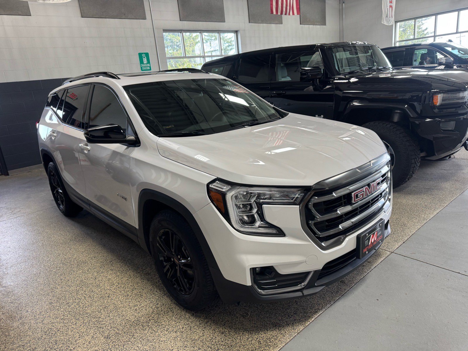 Used 2023 GMC Terrain AT4 w/ Infotainment Package II AWD/4WD image 3