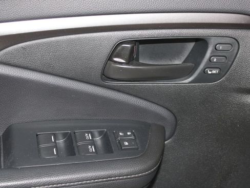 Used 2023 Honda Passport EX-L image 6