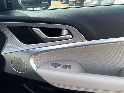 Used 2023 Genesis G70 2.0T w/ Sport Prestige Package image 16