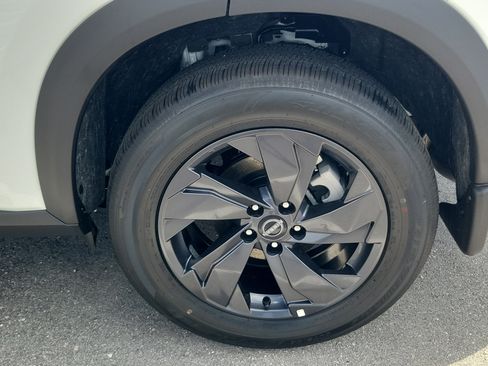 New 2026 Nissan Rogue SV w/ Cold Weather Package FWD image 8