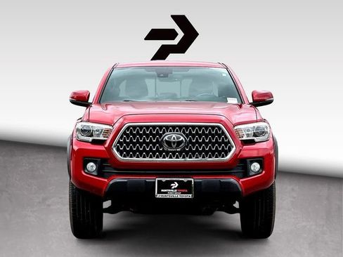 Used 2019 Toyota Tacoma TRD Off-Road AWD/4WD image 3