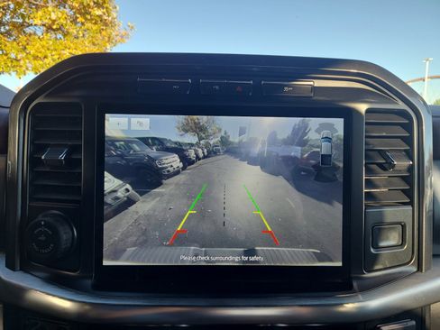 Certified 2022 Ford F150 Lariat w/ Equipment Group 502A High image 29