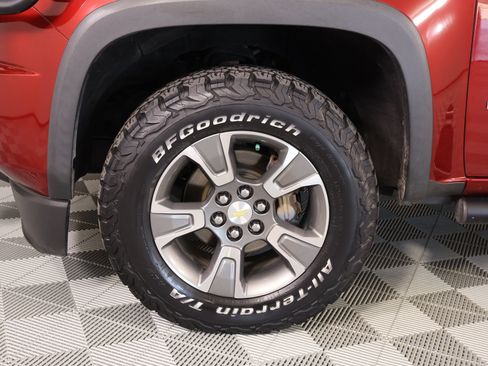 Used 2018 Chevrolet Colorado Z71 w/ LPO, Premium Interior Package AWD/4WD image 19