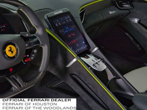 Used 2025 Ferrari Roma Spider image 16