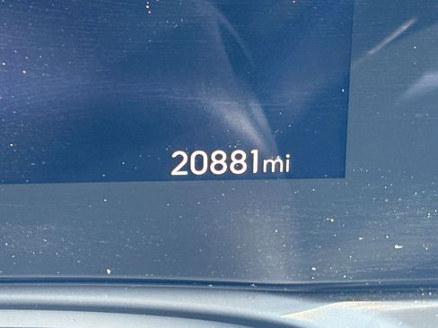 Used 2025 Buick Encore GX Preferred image 38