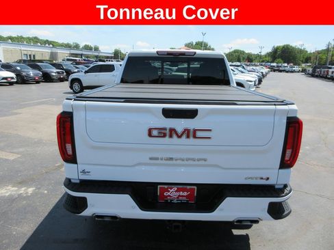 Certified 2023 GMC Sierra 1500 AT4 w/ Technology Package AWD/4WD image 8