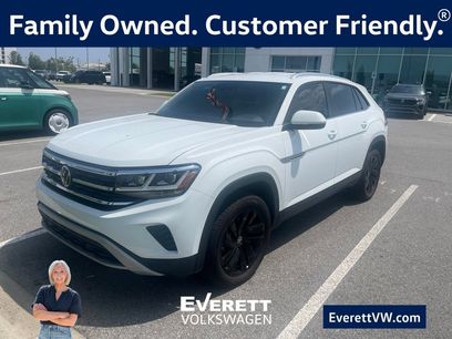 Used 2023 Volkswagen Atlas Cross Sport SE w/ Black Wheel Package