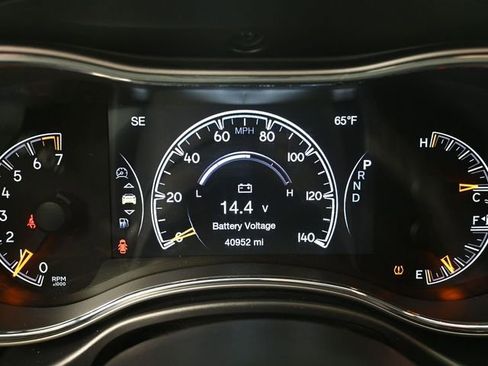 Used 2018 Jeep Grand Cherokee Limited w/ Trailer Tow Group IV AWD/4WD image 30