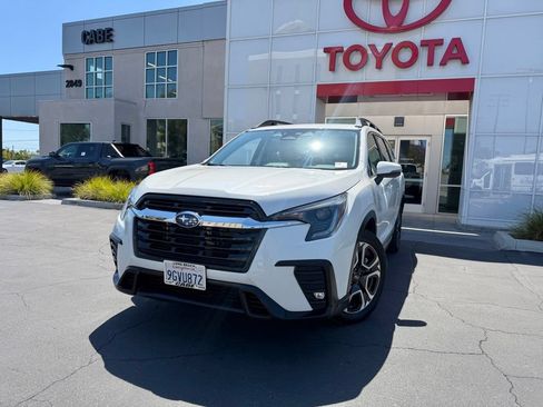 Used 2023 Subaru Ascent Limited AWD/4WD image 4