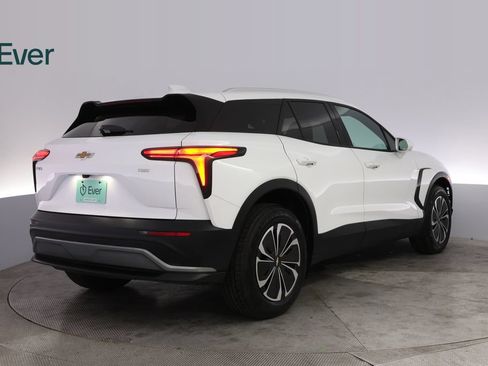 Used 2024 Chevrolet Blazer EV LT AWD/4WD image 3