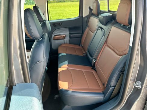 Used 2022 Ford Maverick Lariat image 21