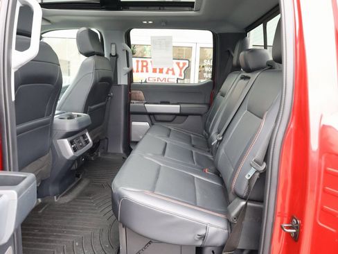 Used 2024 Ford F350 Lariat w/ Black Appearance Package image 28