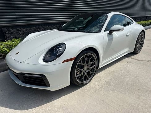 Certified 2024 Porsche 911 Carrera T RWD image 7