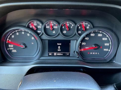 Used 2025 Chevrolet Silverado 1500 W/T w/ WT Value Package AWD/4WD image 10