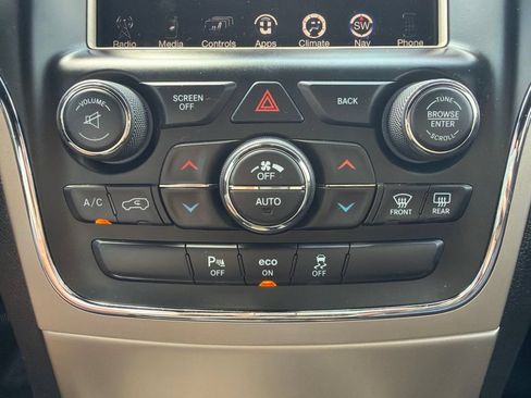 Used 2014 Jeep Grand Cherokee Overland AWD/4WD image 39