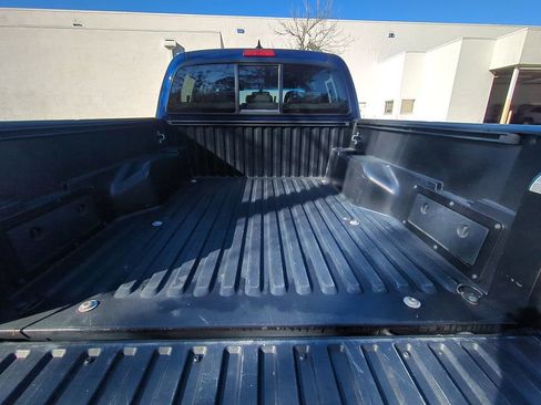 Used 2015 Toyota Tacoma PreRunner image 12