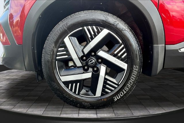 Used 2026 Nissan Kicks SV FWD image 30