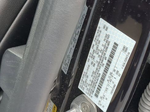 Used 2022 Ford Escape SEL w/ Technology Package image 26