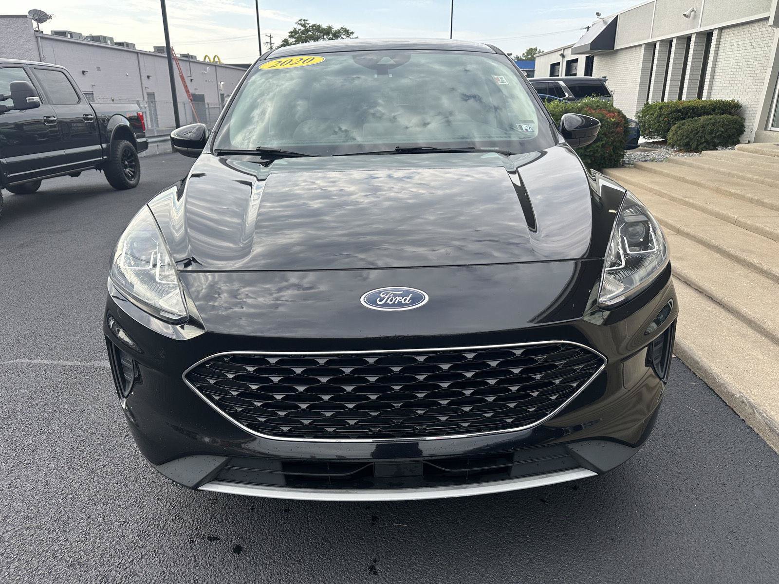 Used 2020 Ford Escape SE FWD image 4